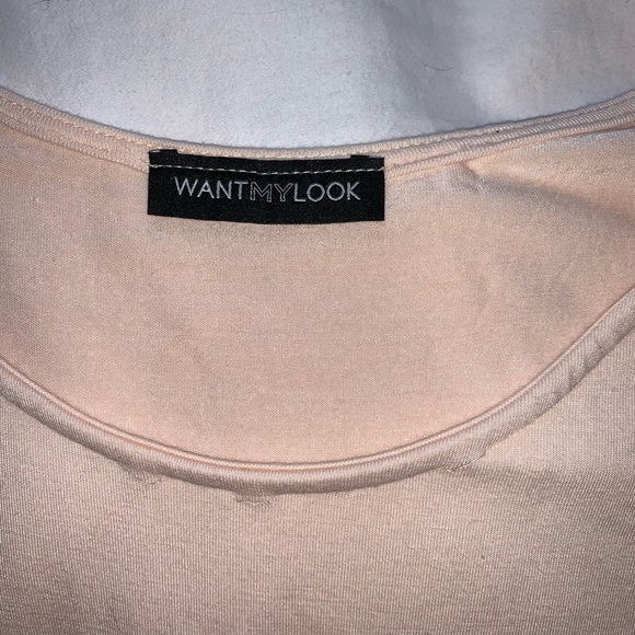 Skin tight and form fitting midi dress - Picture 3 of 6